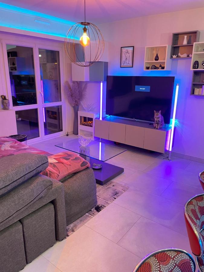 ستراسبورغ Guest Room "We Are With You In This Flat" المظهر الخارجي الصورة